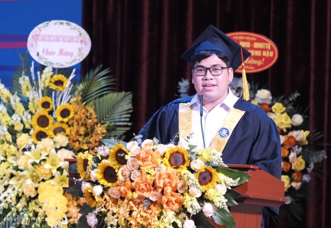 Thủ khoa Sư phạm Hà Nội tốt nghiệp sớm với điểm gần tuyệt đối