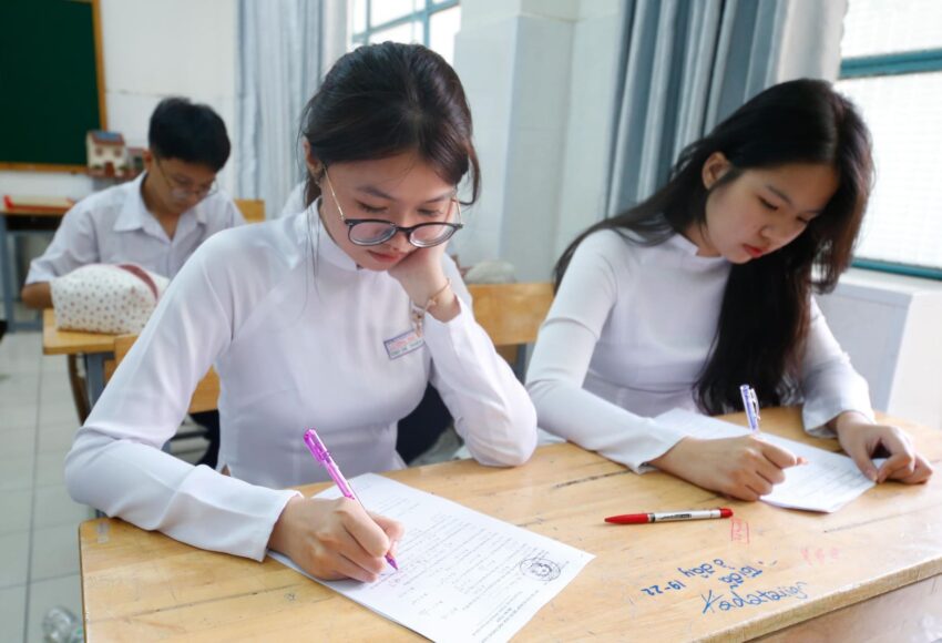 Đưa chứng chỉ ngoại ngữ về đúng giá trị thực: Cơ hội hay thách thức?