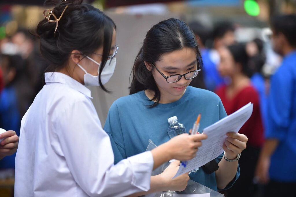 22 chứng chỉ được miễn thi ngoại ngữ THPT 2026 thí sinh cần biết